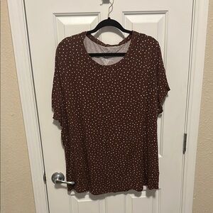 Maurices Rust Brown and Cream T-Shirt